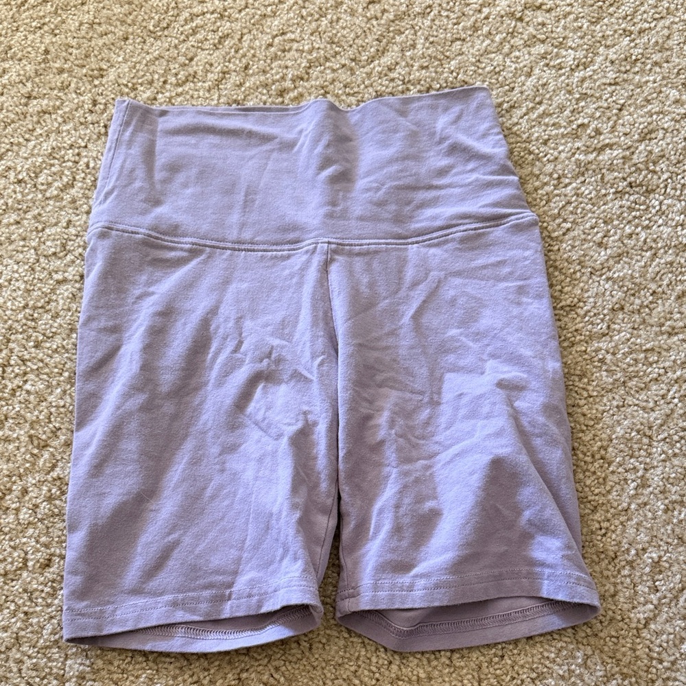 Aritzia TNA Women's Lavender Shorts